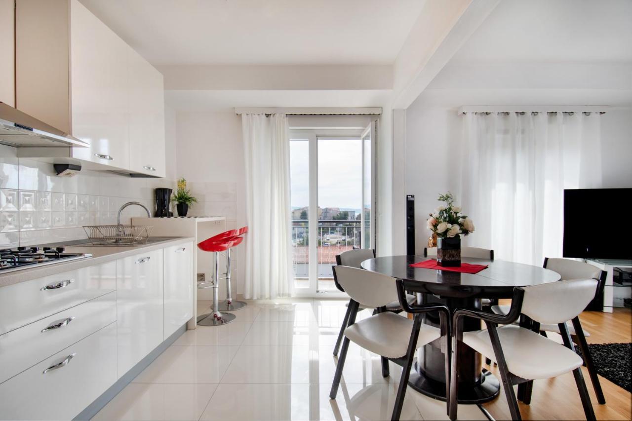 Rooms&Apartments Zelux Σπλιτ Εξωτερικό φωτογραφία